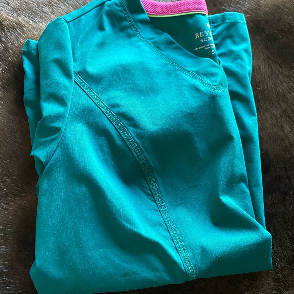 Scrub Top